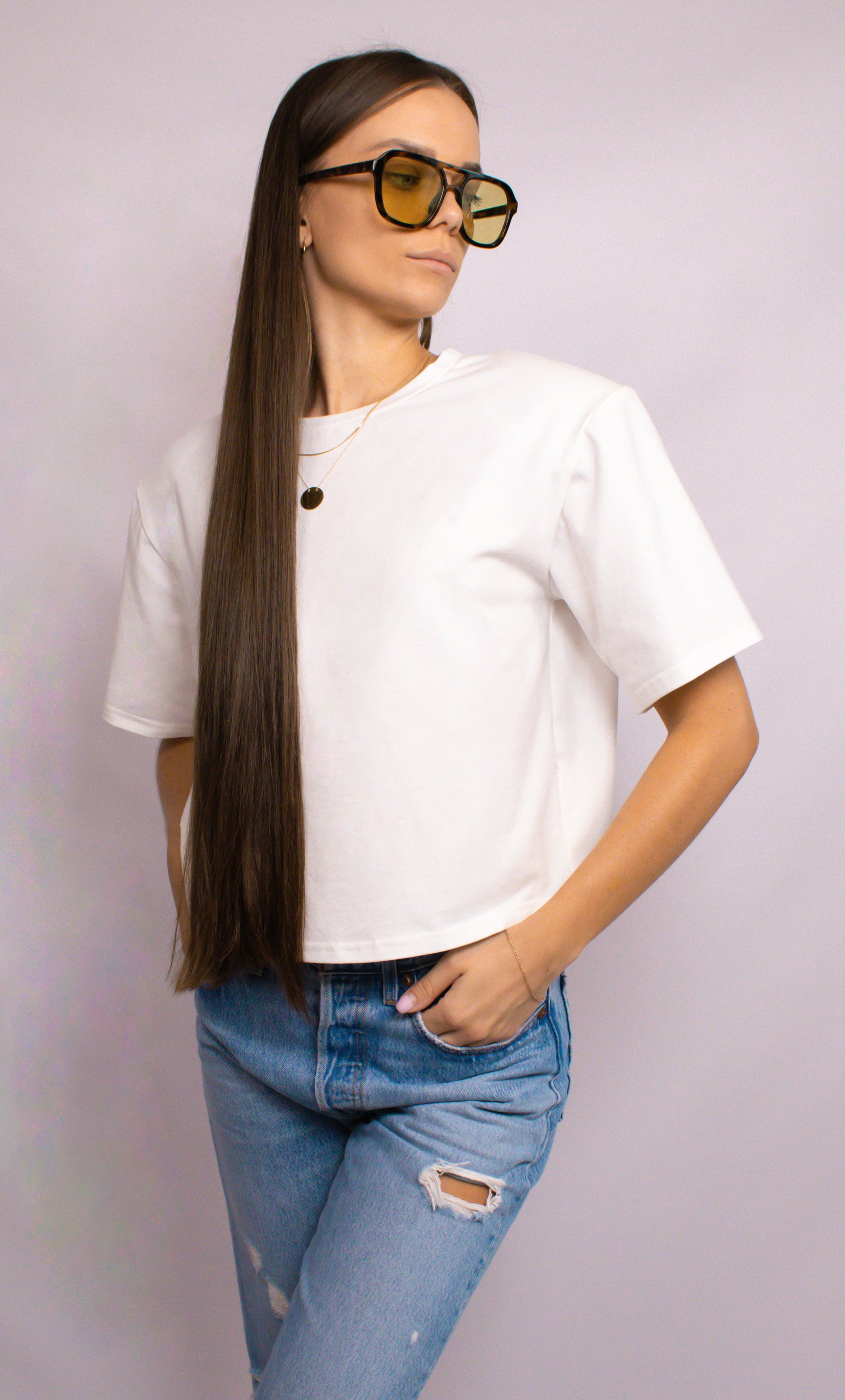 tshirt o któryszym kroju i pudełkowym fasonie