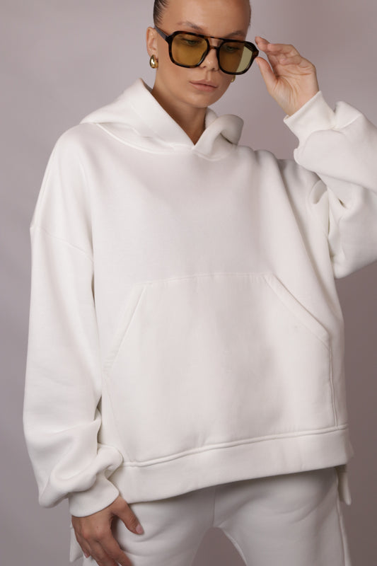 komplet dresowy w białym kolorze