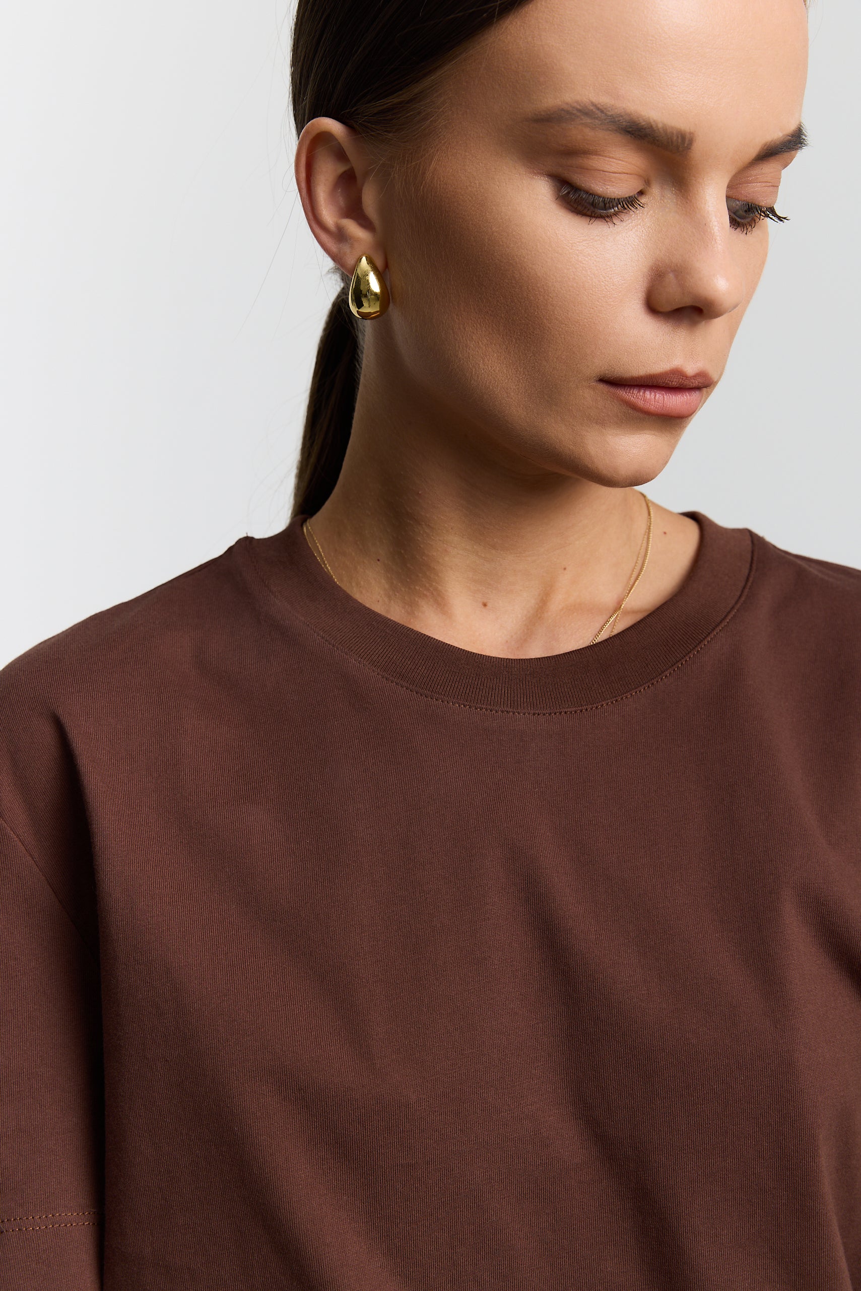  oversize czekoladowy t-shirt  