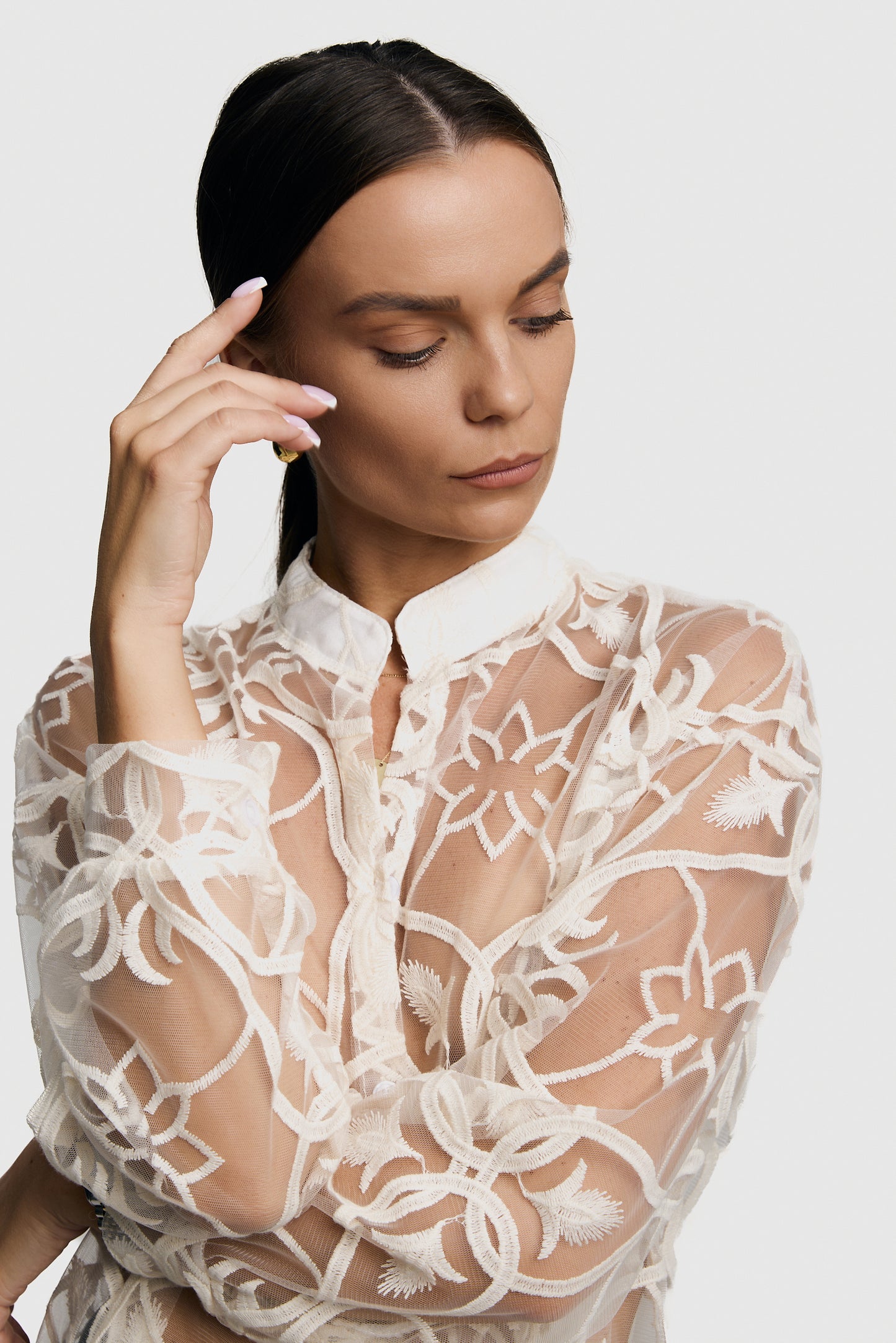 transparentna bluza w kwiaty